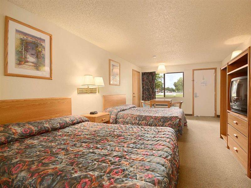 Days Inn By Wyndham Richland Extérieur photo