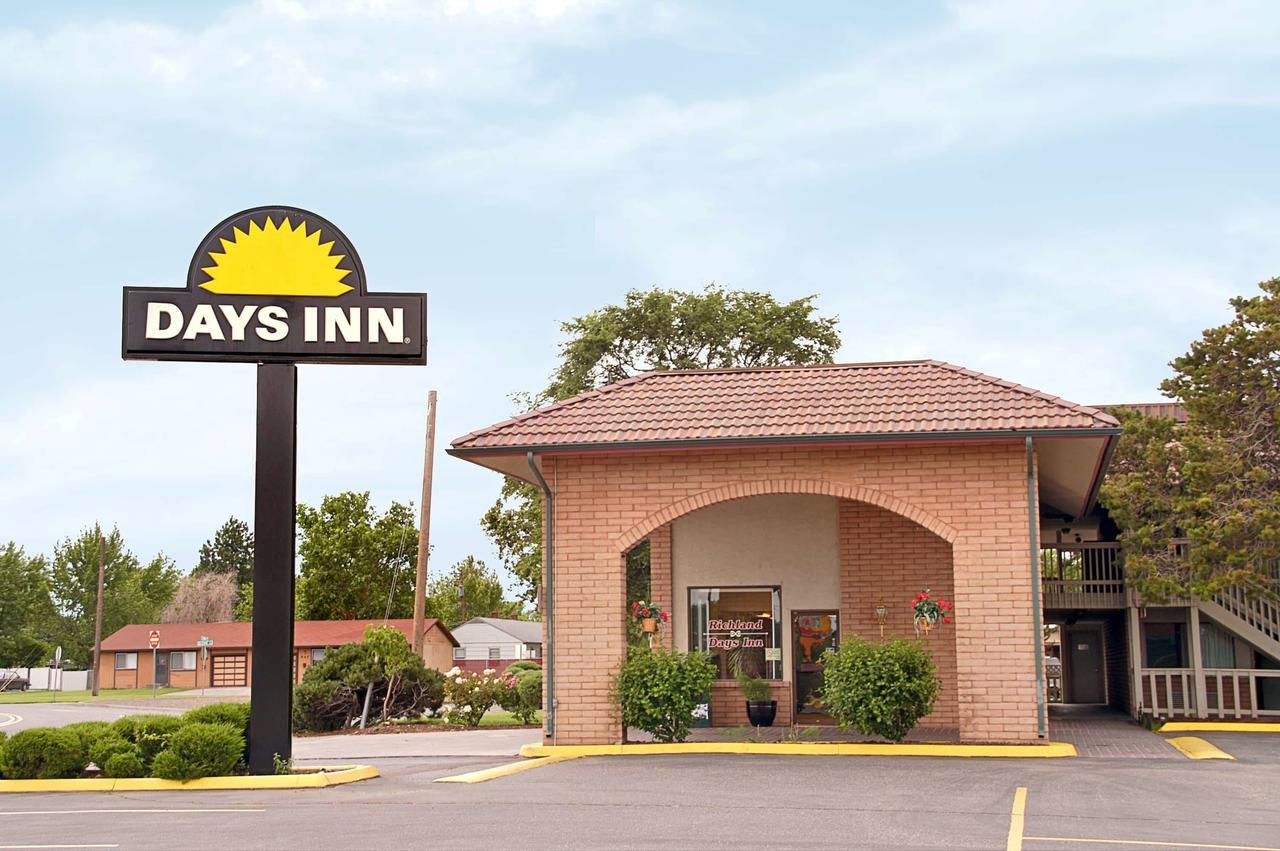 Days Inn By Wyndham Richland Extérieur photo